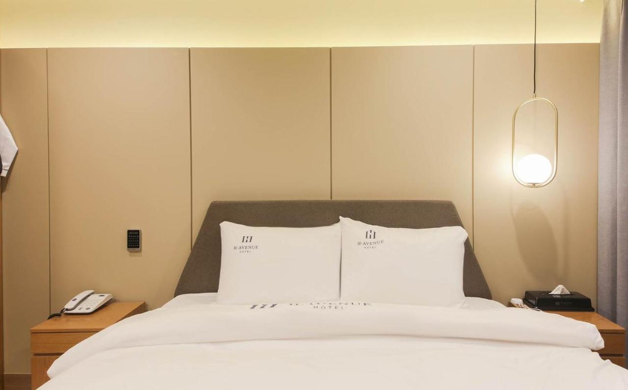 H Avenue Hotel In Gyeongju Ngoại thất bức ảnh
