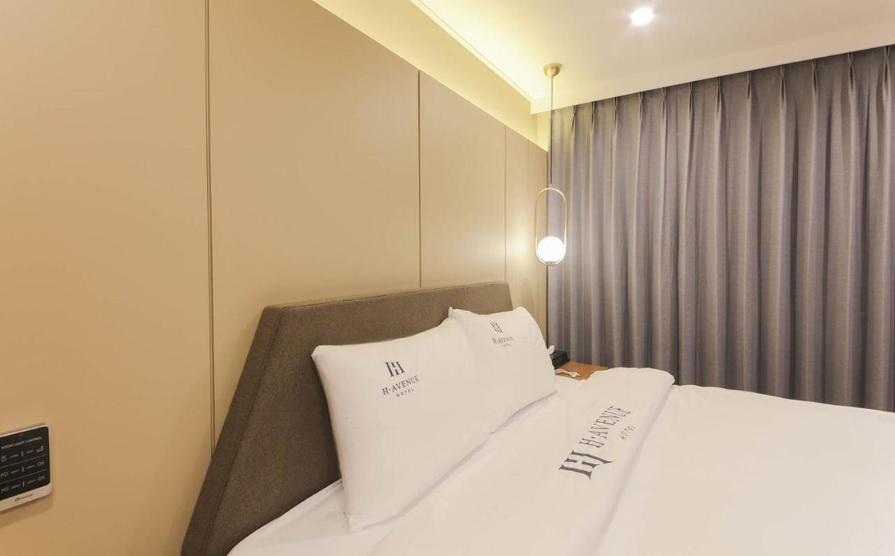 H Avenue Hotel In Gyeongju Ngoại thất bức ảnh