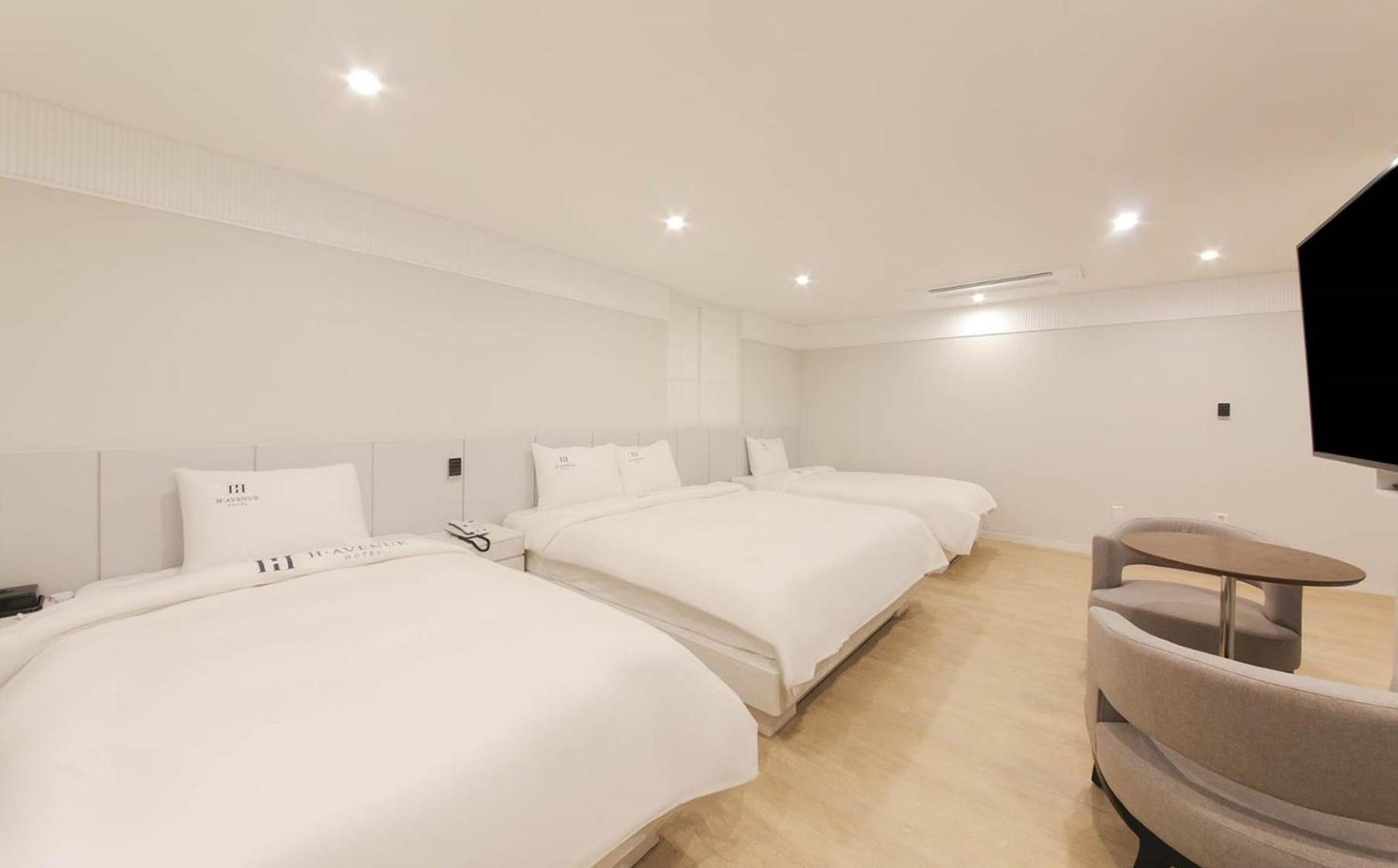 H Avenue Hotel In Gyeongju Ngoại thất bức ảnh