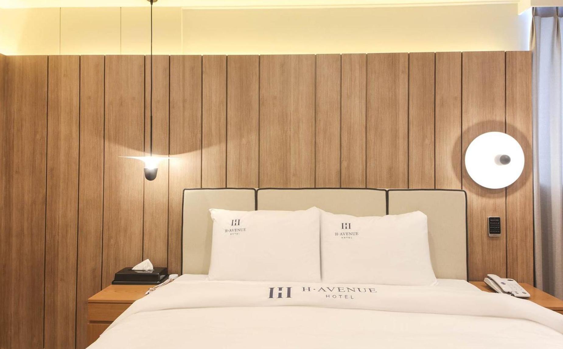H Avenue Hotel In Gyeongju Ngoại thất bức ảnh
